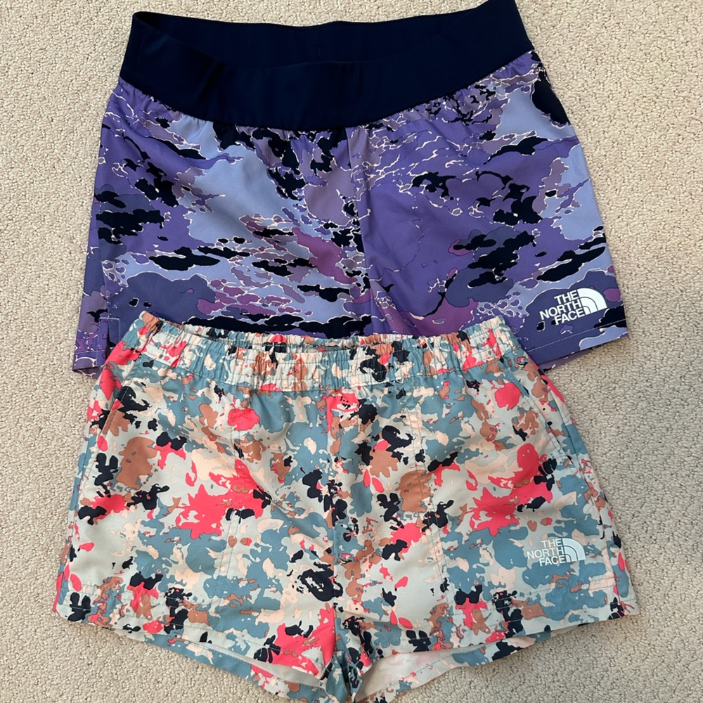 Girls The North Face Shorts